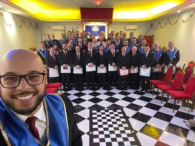 conditions pour entrer dans les Illuminati